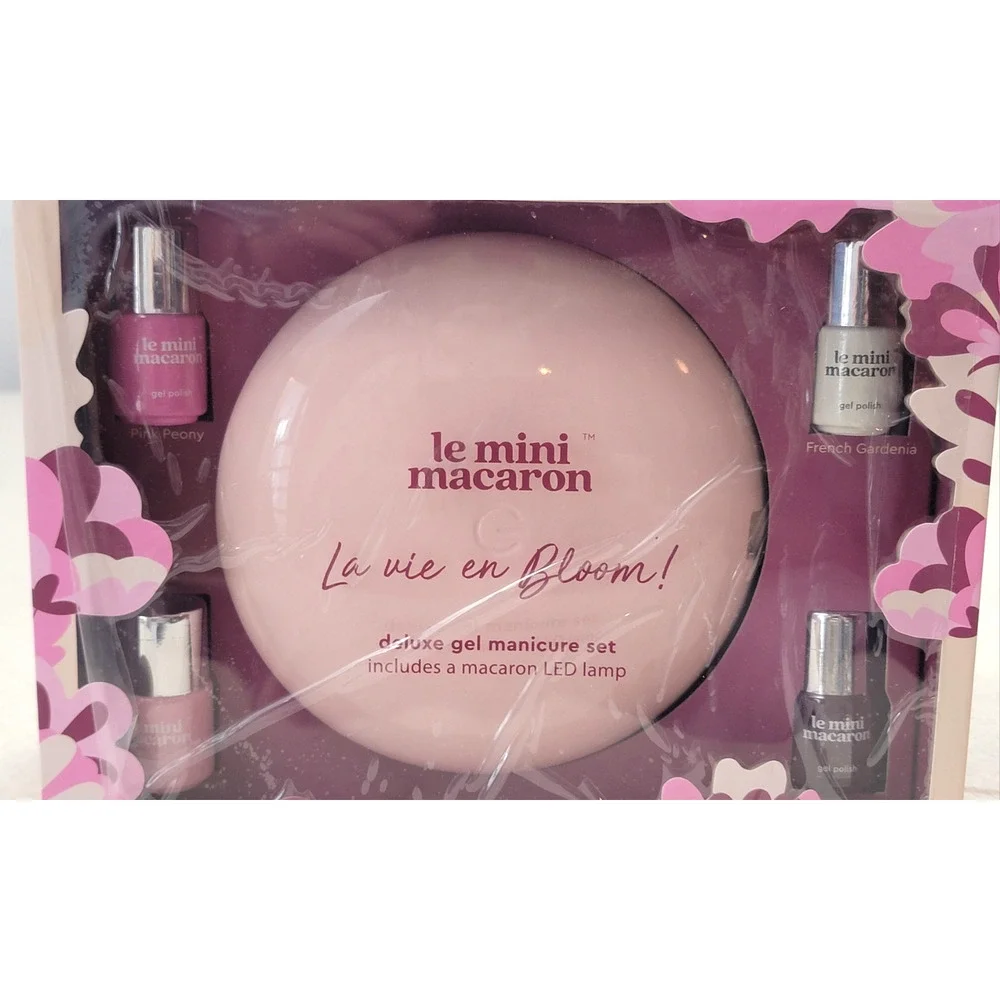 New Le Mini Macaron Deluxe Gel Manicure Set w/ Maxi LED Lamp La Vie en Bloom